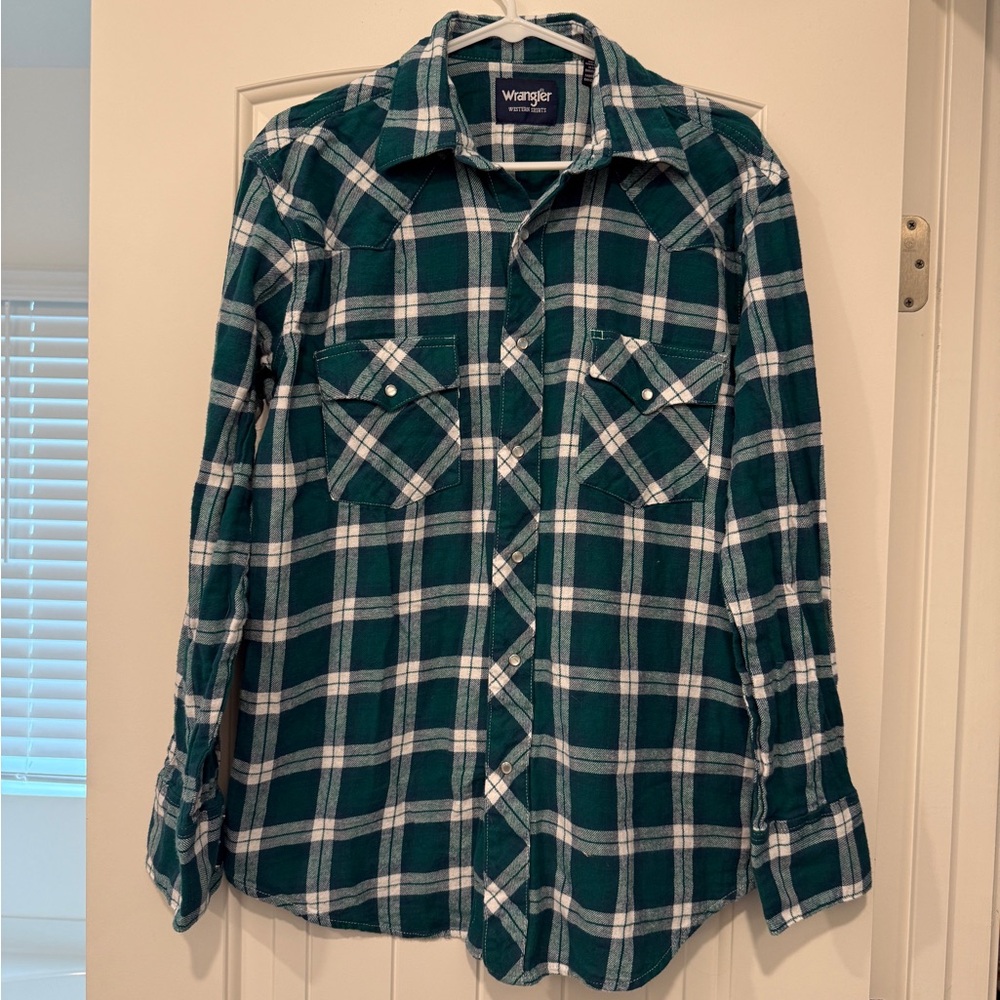 Wrangler Men's Green and White Plaid Shirt with Pearl Snaps